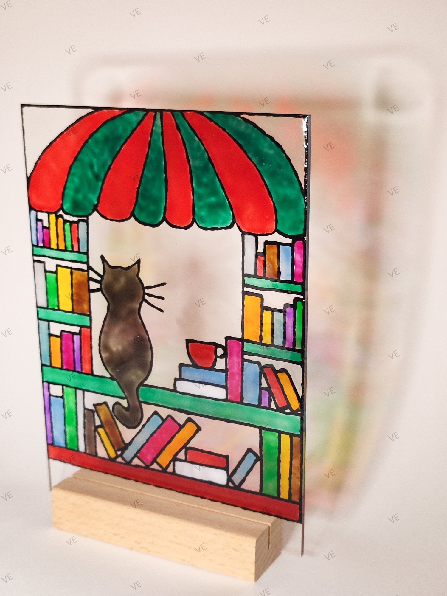 Standing suncatchers